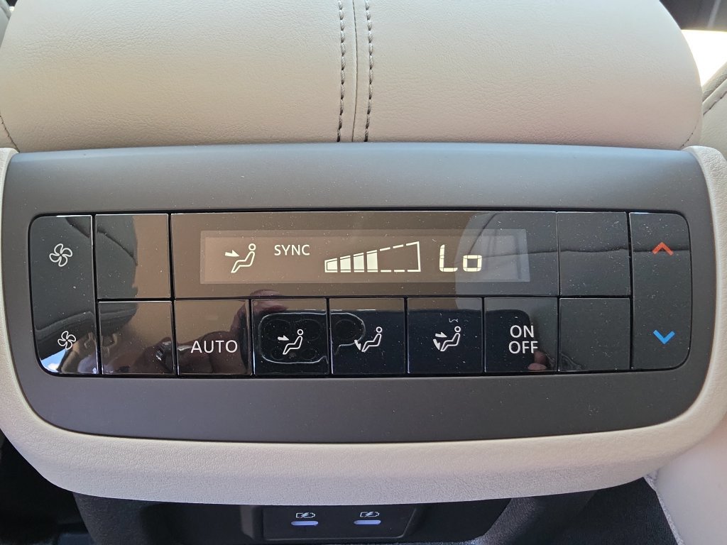New 2026 Nissan Pathfinder SL FWD image 40