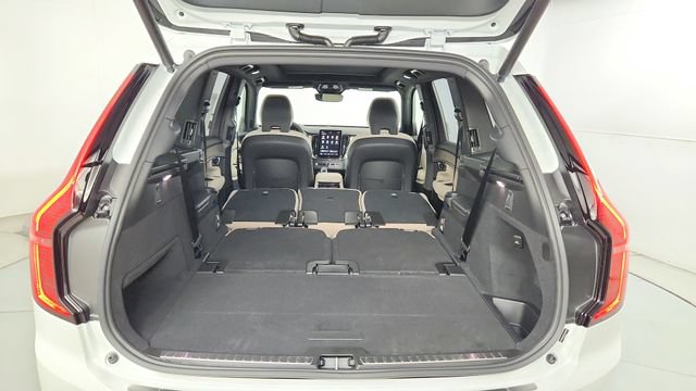 Certified 2026 Volvo XC90 B6 Plus w/ Protection Package Premier AWD/4WD image 44