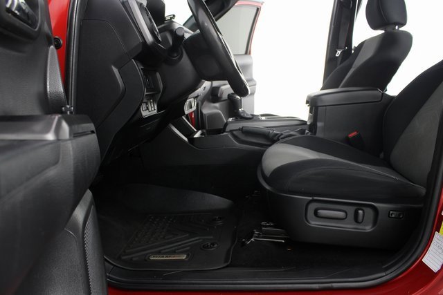Used 2022 Toyota Tacoma TRD Off-Road image 15