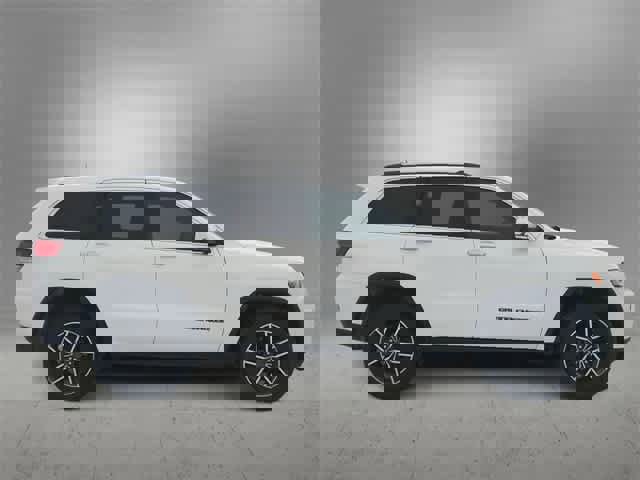 Used 2020 Jeep Grand Cherokee Limited image 9