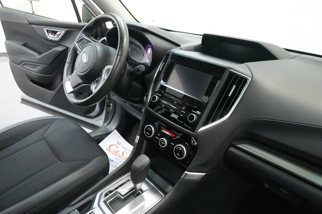 Used 2023 Subaru Forester Premium image 28