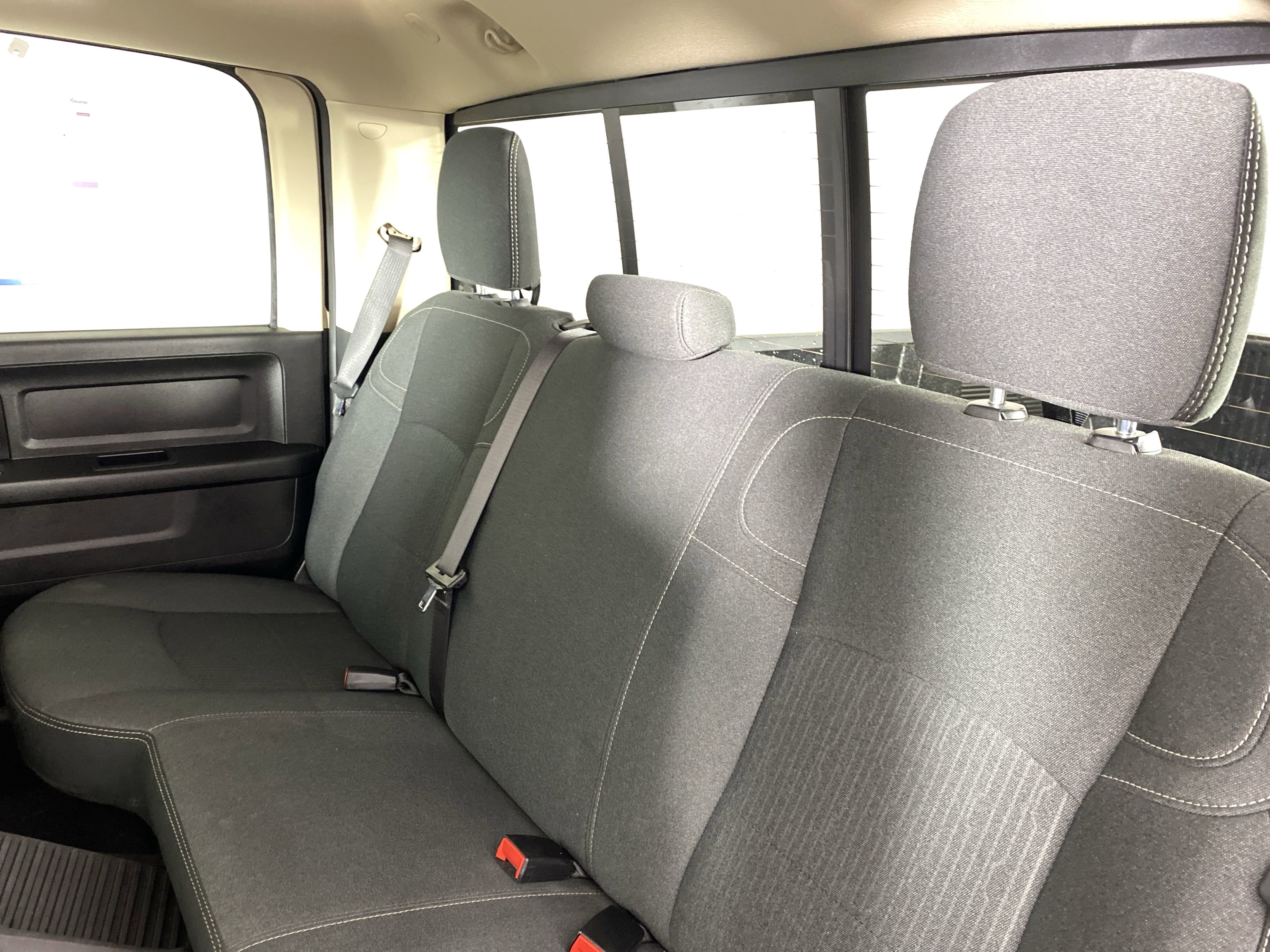 Used 2020 RAM 3500 Tradesman image 31