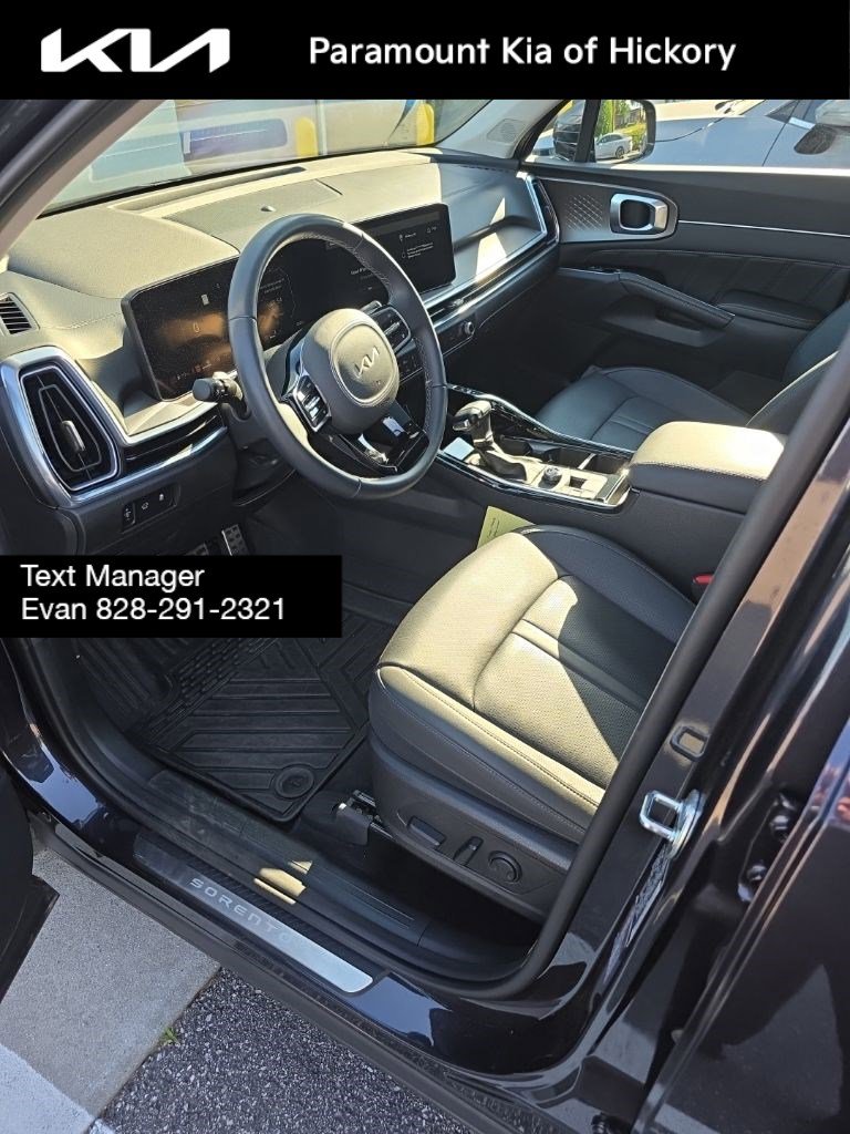 Used 2025 Kia Sorento SX FWD image 7