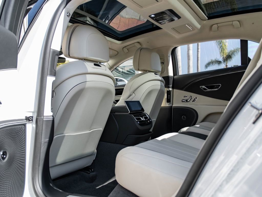 New 2026 Bentley Flying Spur Plug-In Hybrid AWD/4WD image 19