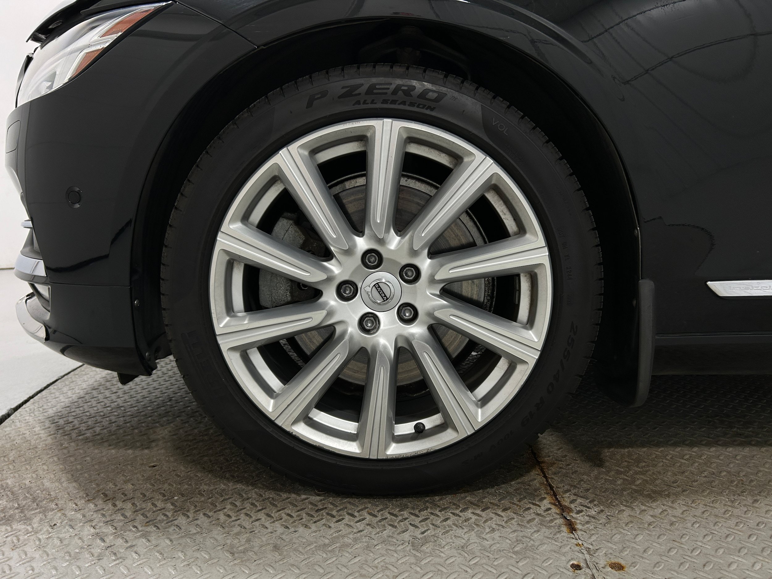 Used 2018 Volvo S90 T6 Inscription w/ Convenience Package AWD/4WD image 39