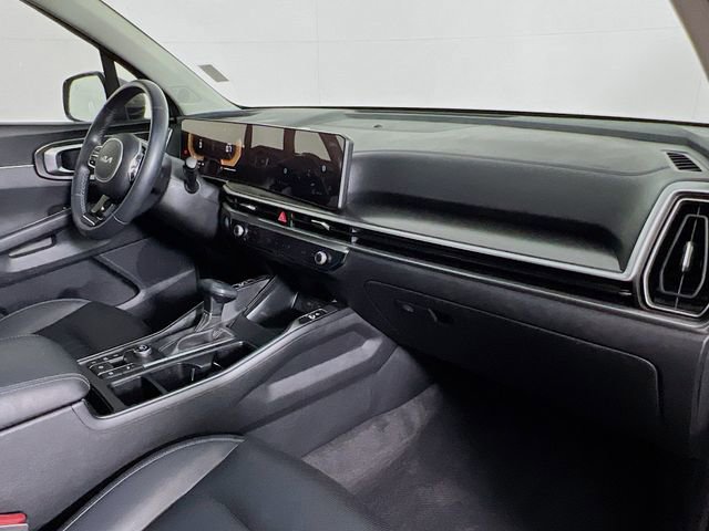Used 2024 Kia Sorento S w/ Panoramic Sunroof Package image 41