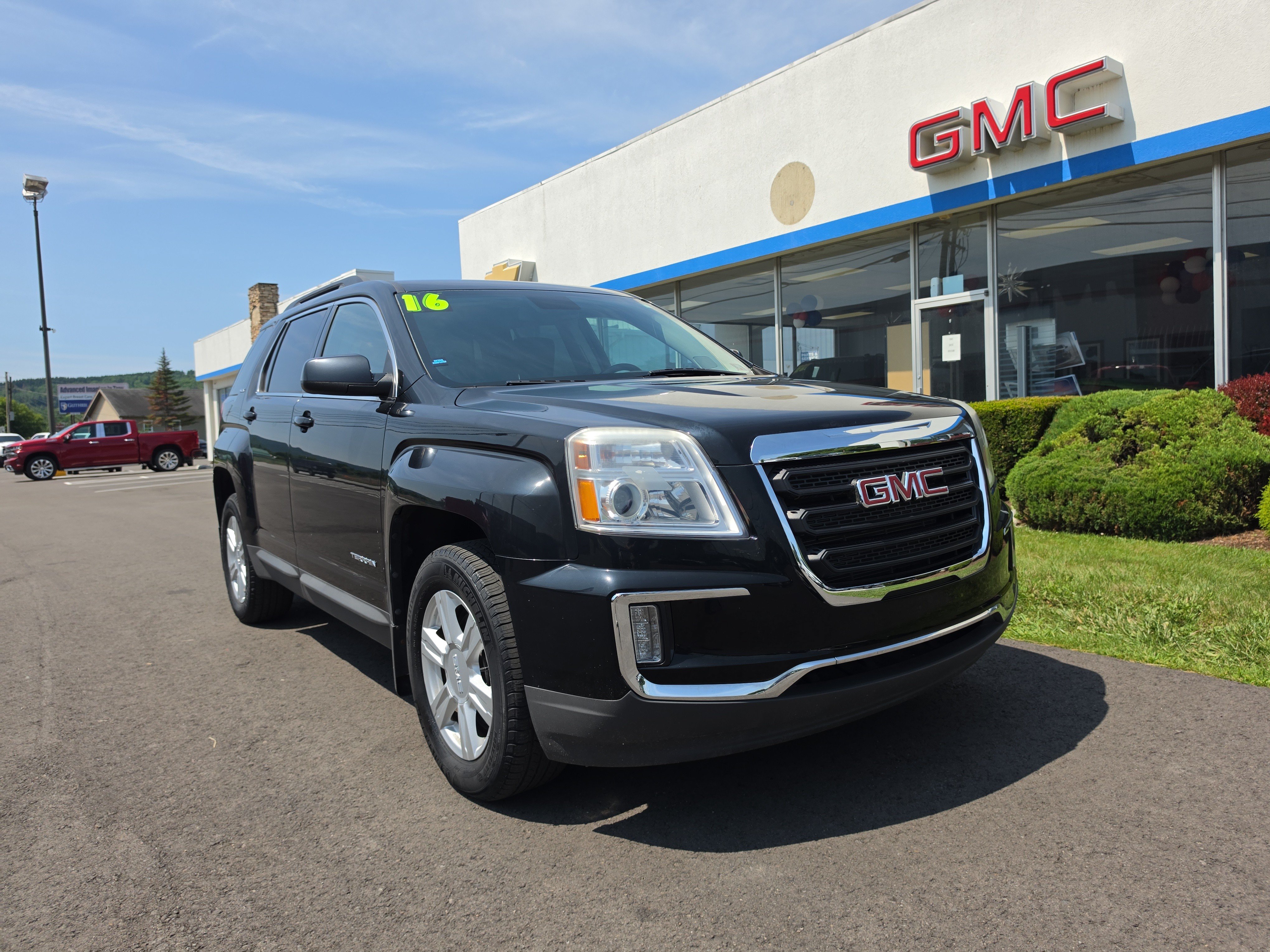 Used 2016 GMC Terrain SLE w/ Convenience Package AWD/4WD image 1
