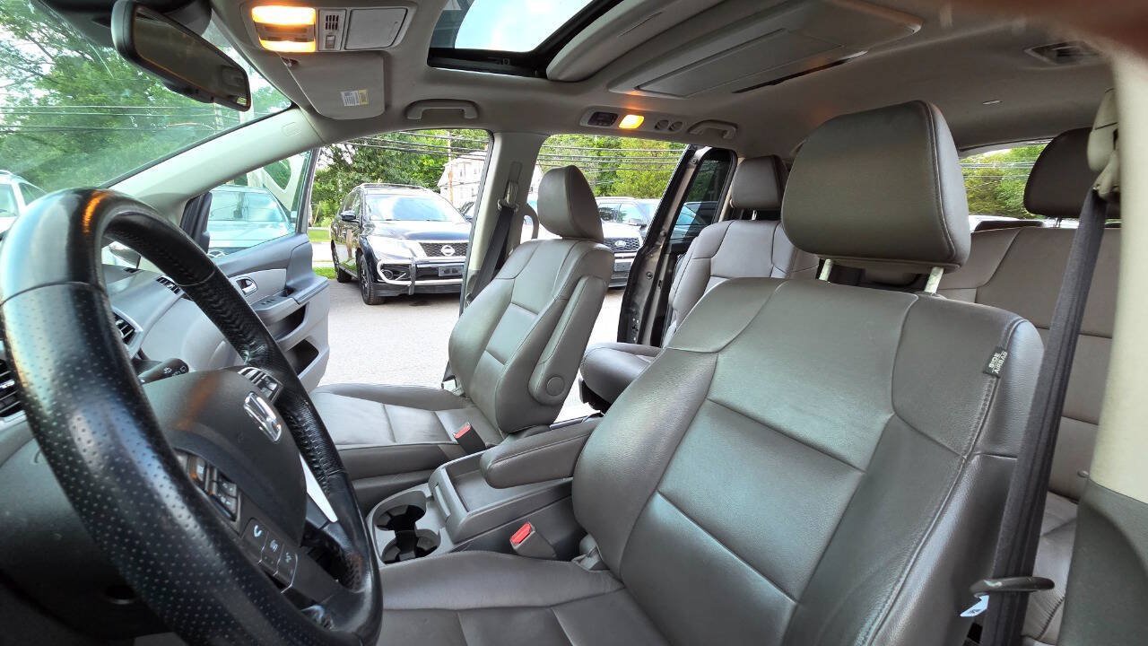 Used 2014 Honda Odyssey Touring Elite image 29