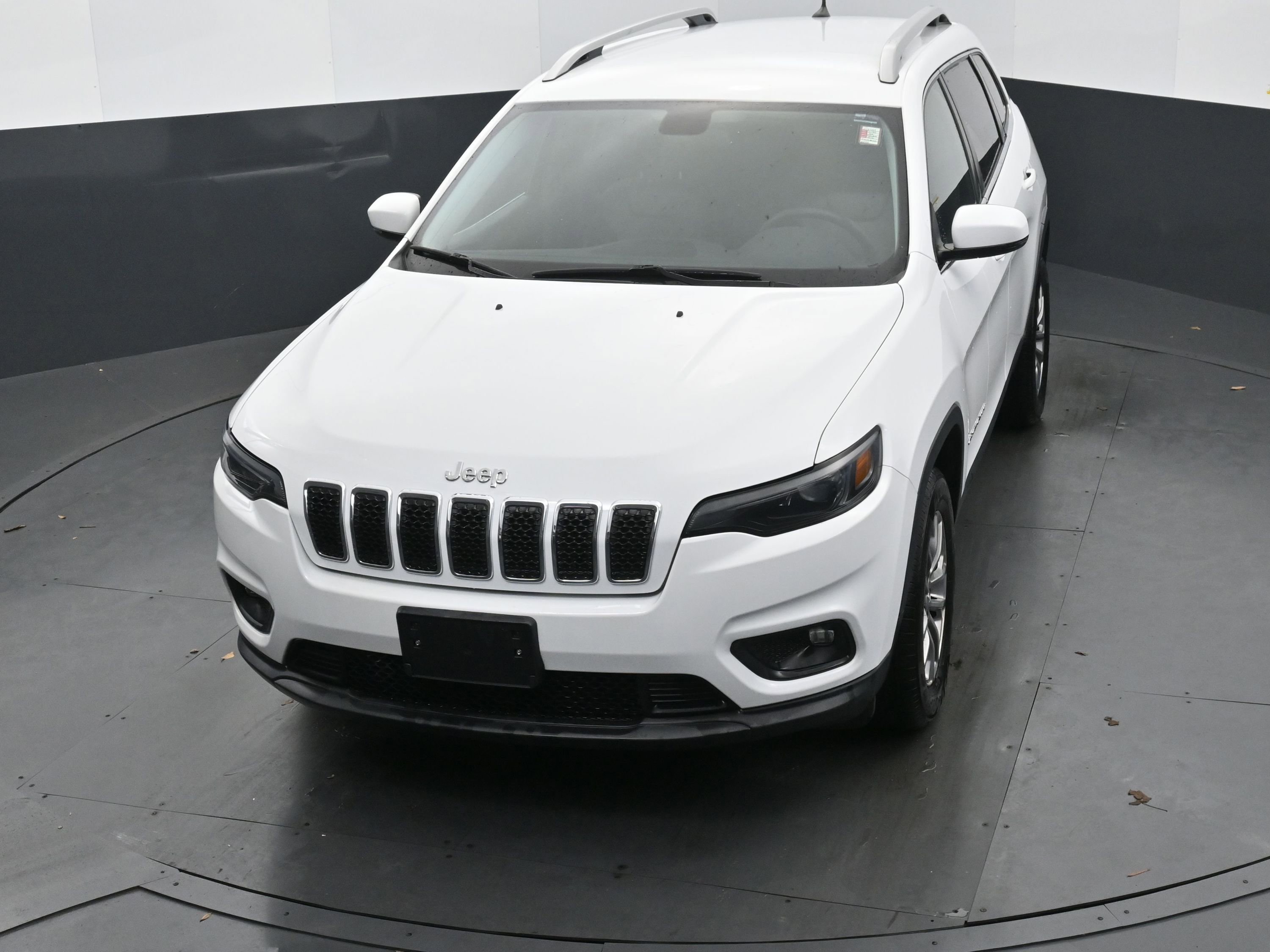 Used 2020 Jeep Cherokee Latitude Plus image 27