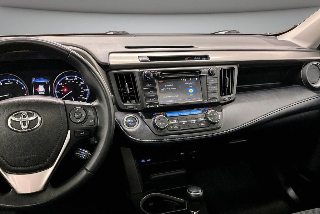 Used 2018 Toyota RAV4 XLE AWD/4WD image 9
