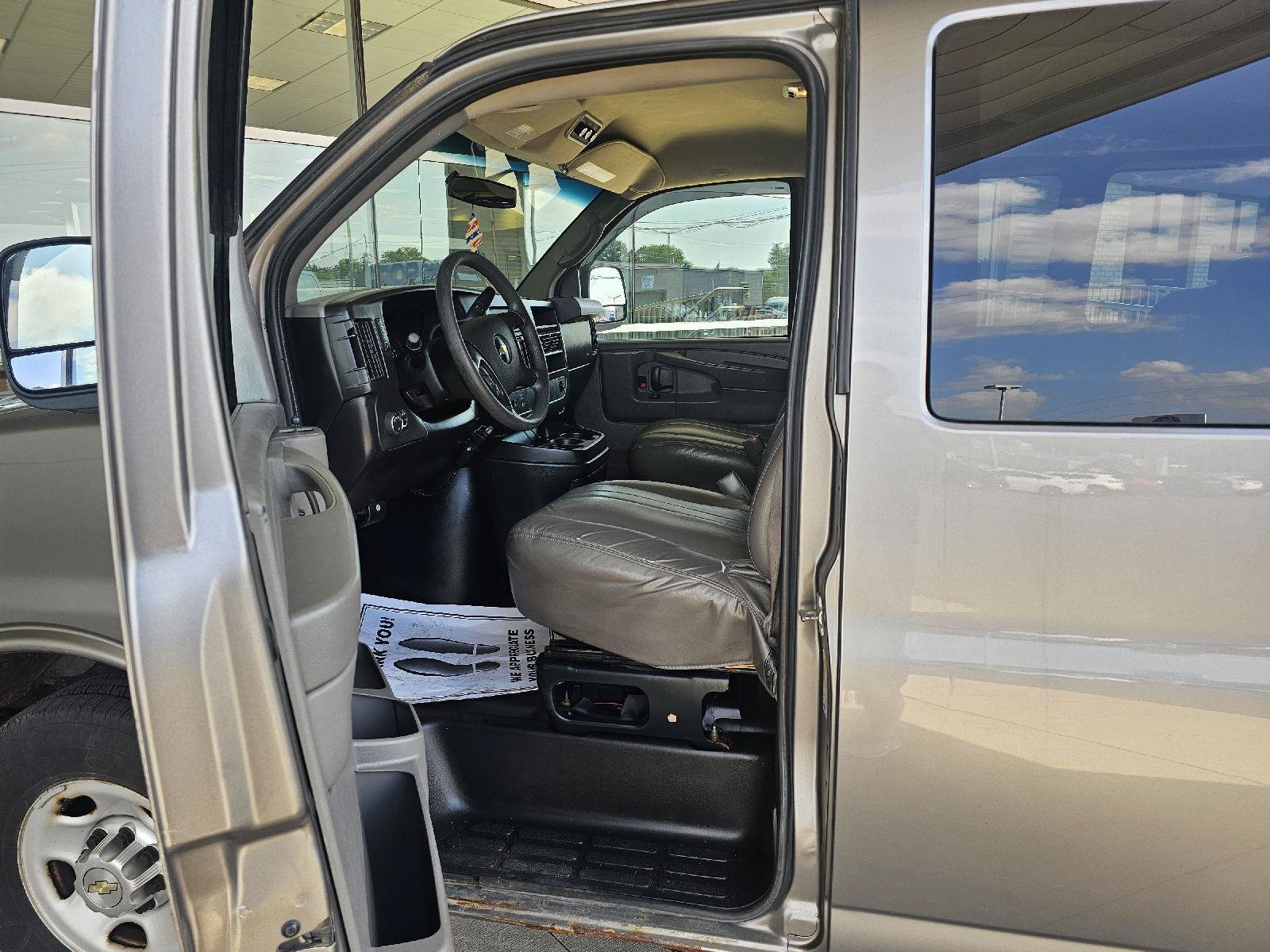 Used 2012 Chevrolet Express 3500 LS w/ Power Package RWD image 17