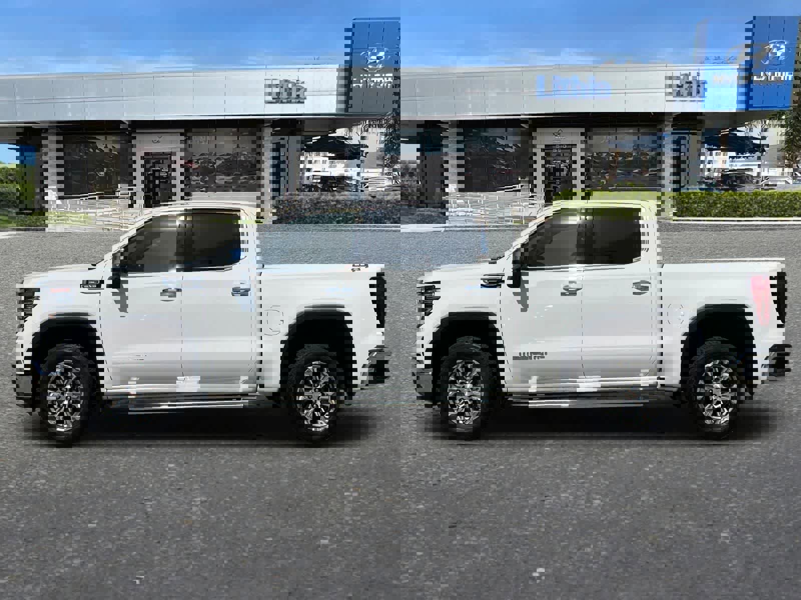 Used 2023 GMC Sierra 1500 SLT w/ SLT Convenience Package image 6