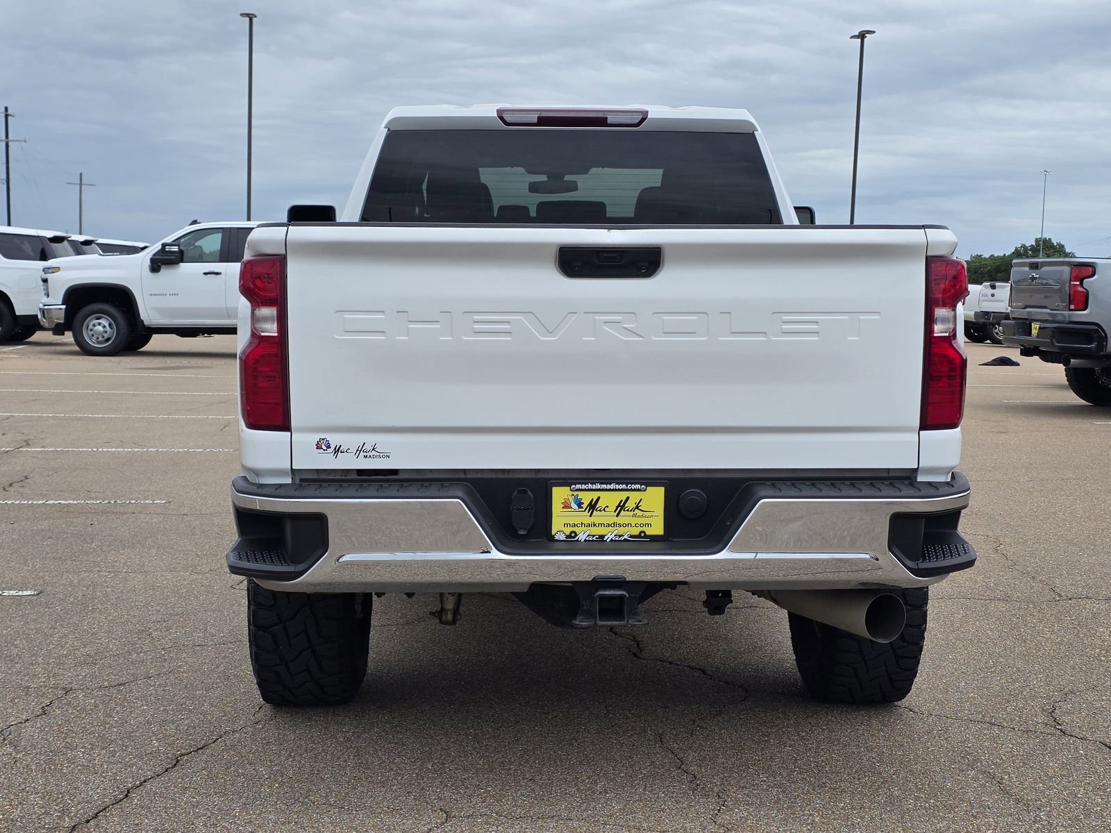 Used 2022 Chevrolet Silverado 2500 LT w/ Convenience Package AWD/4WD image 6