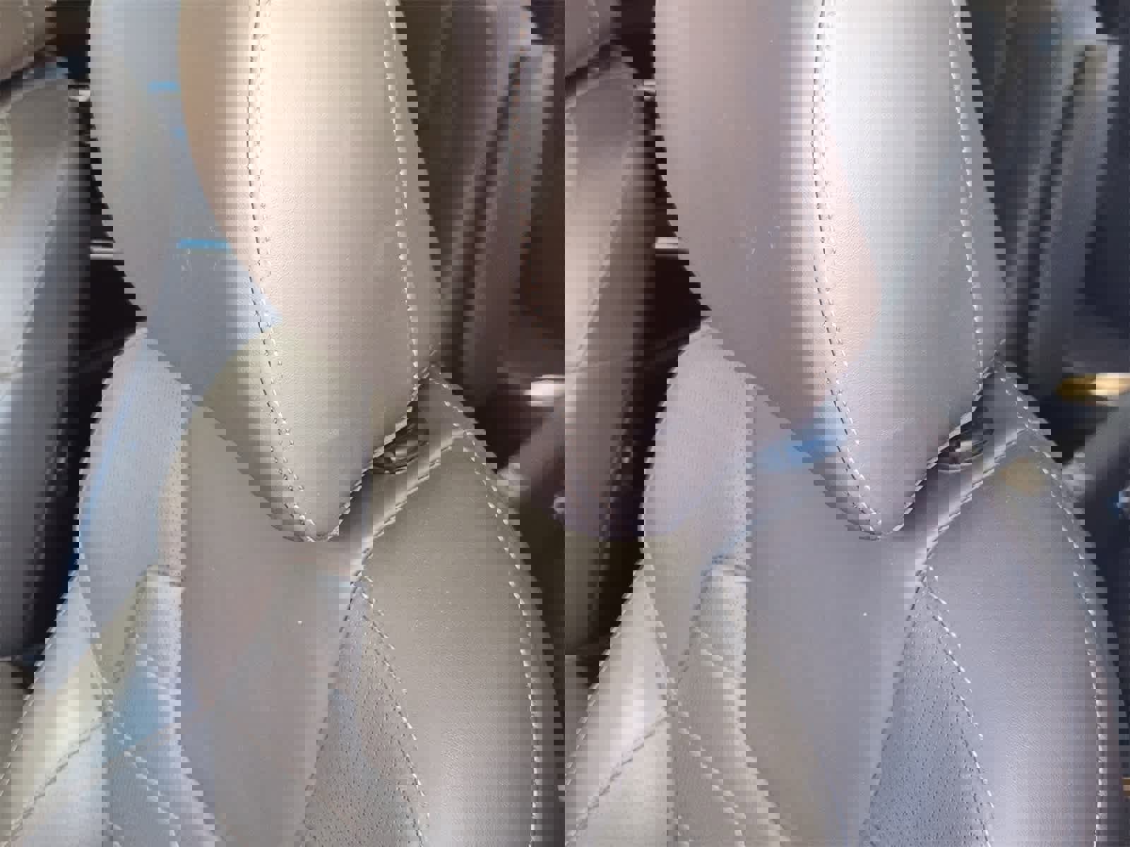 Used 2022 Kia Telluride SX w/ SX Prestige Package image 14