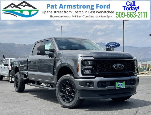 New 2025 Ford F350 XLT w/ Black Appearance Package