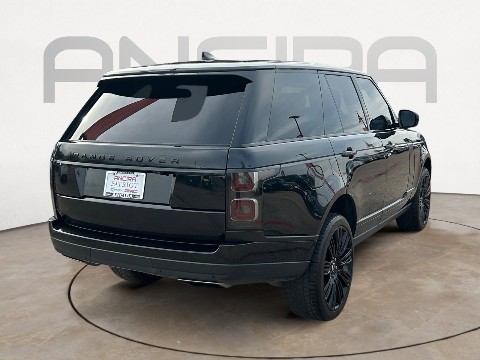 Used 2019 Land Rover Range Rover HSE image 10