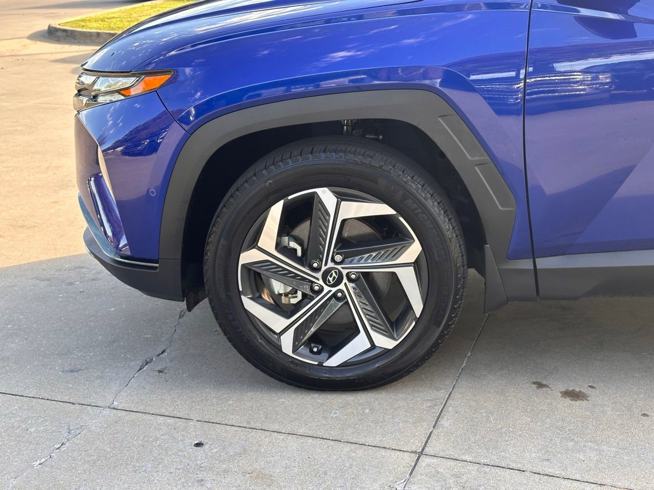 Used 2023 Hyundai Tucson Limited w/ Cargo Package image 5