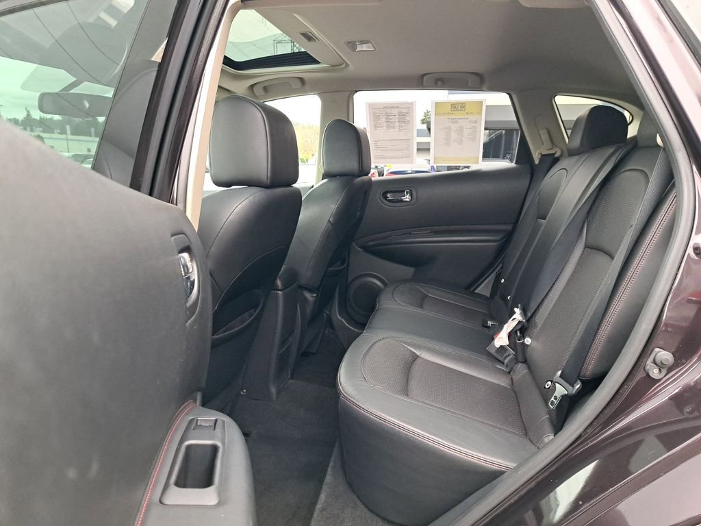 Used 2011 Nissan Rogue SV w/ SL Pkg image 13