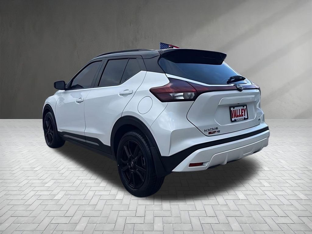 Used 2022 Nissan Kicks SR w/ Premium Package image 7