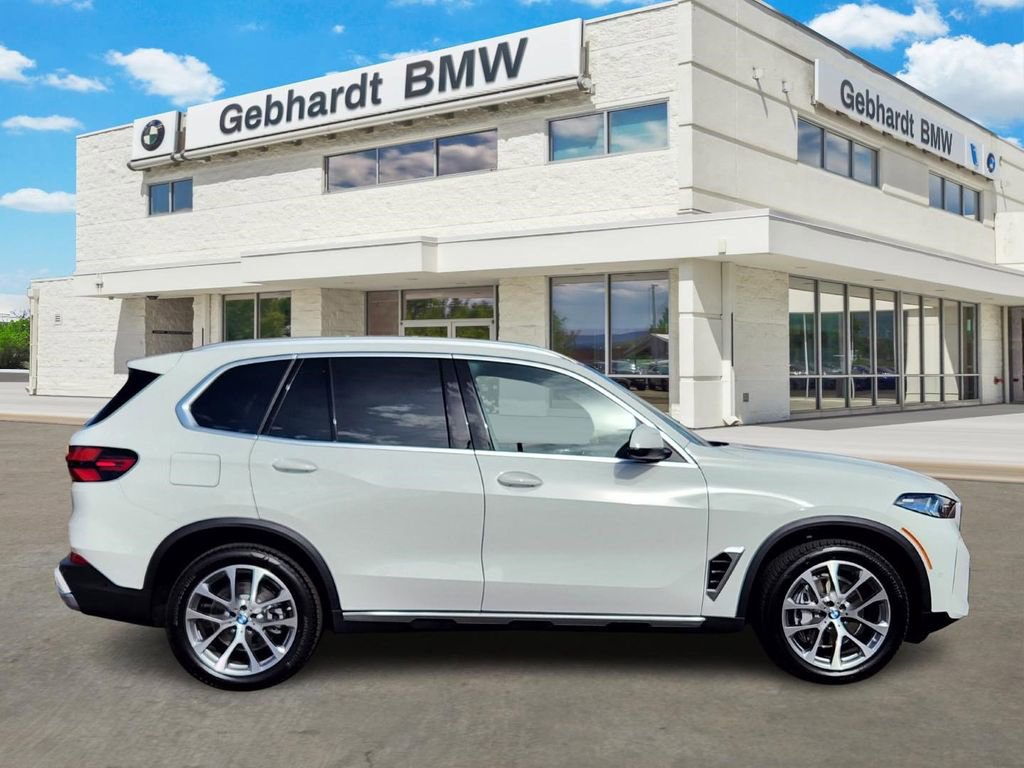Certified 2026 BMW X5 xDrive40i w/ Premium Package image 7