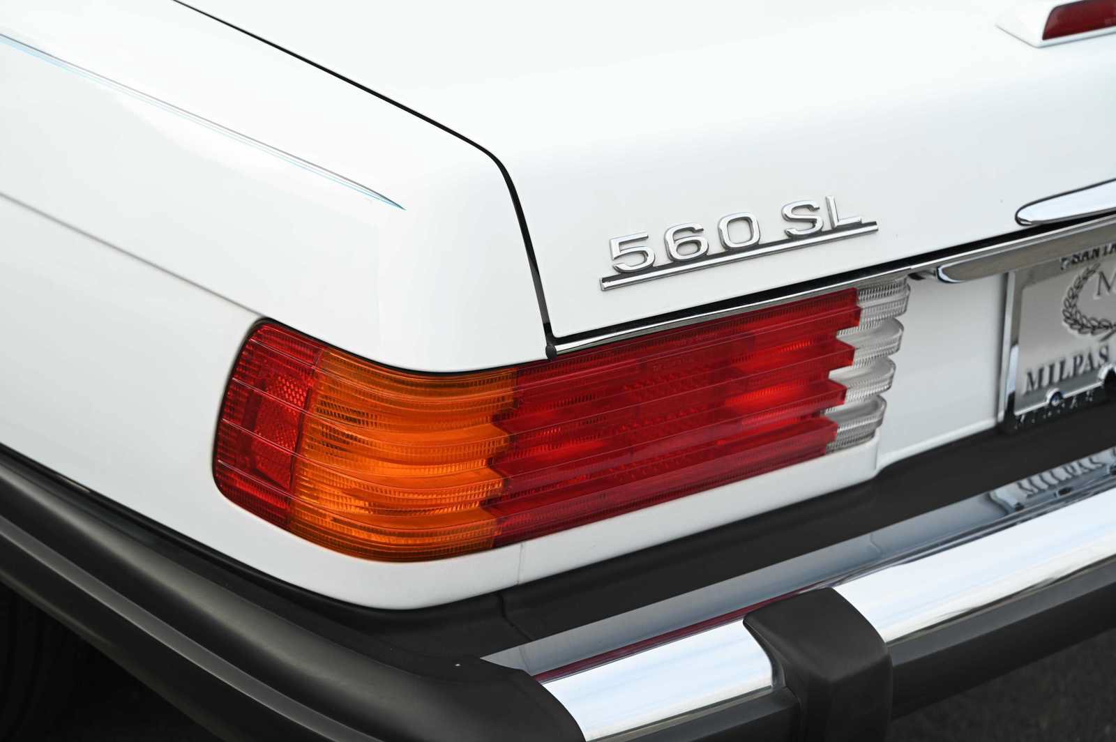 Used 1989 Mercedes-Benz 560 SL image 13