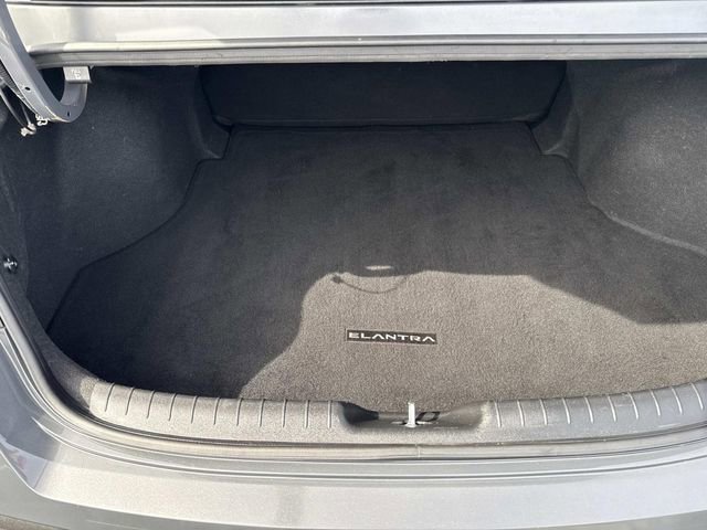 Used 2024 Hyundai Elantra SEL image 7