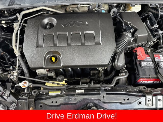 Used 2018 Toyota Corolla LE FWD image 30