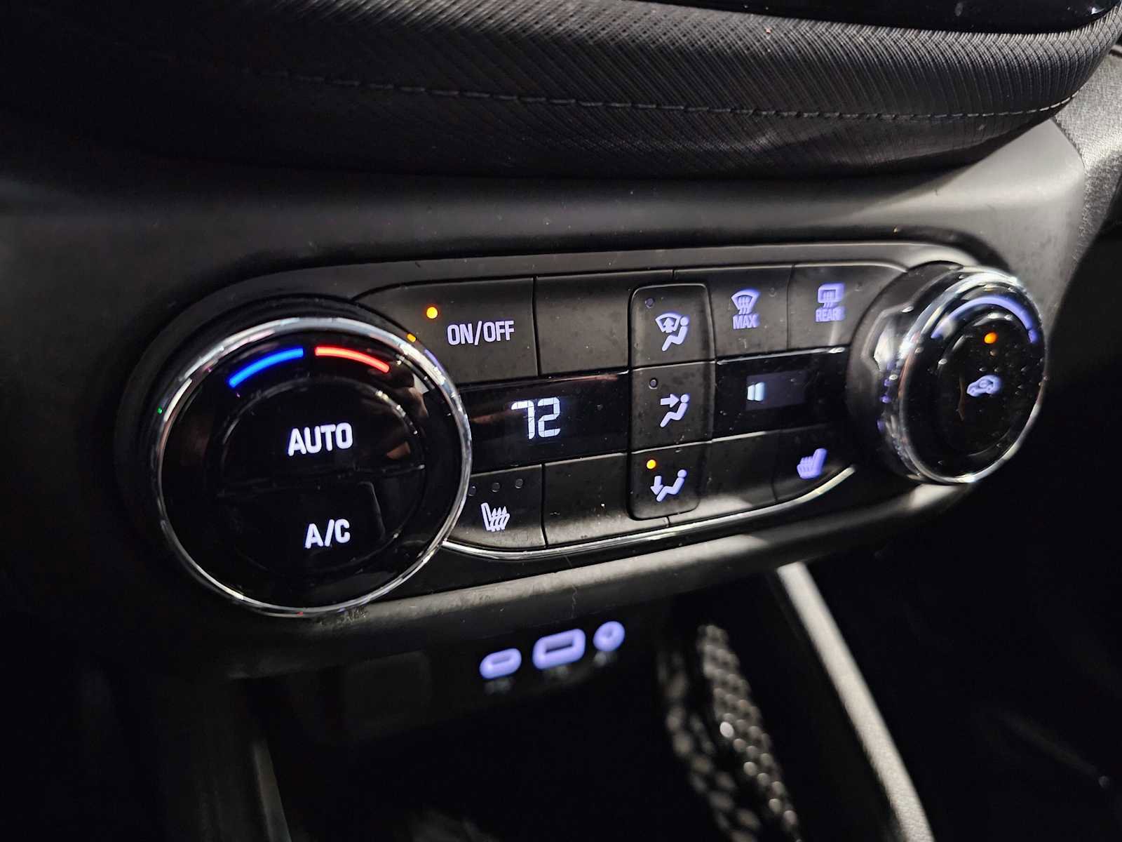 Used 2022 Chevrolet TrailBlazer LT w/ Convenience Package image 17