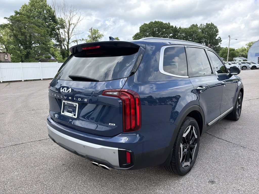 Used 2023 Kia Telluride S w/ S Sunroof Package AWD/4WD image 4