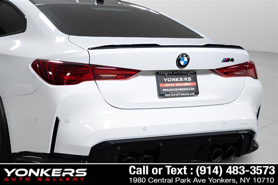 Used 2025 BMW M4 Coupe w/ Executive Package image 62