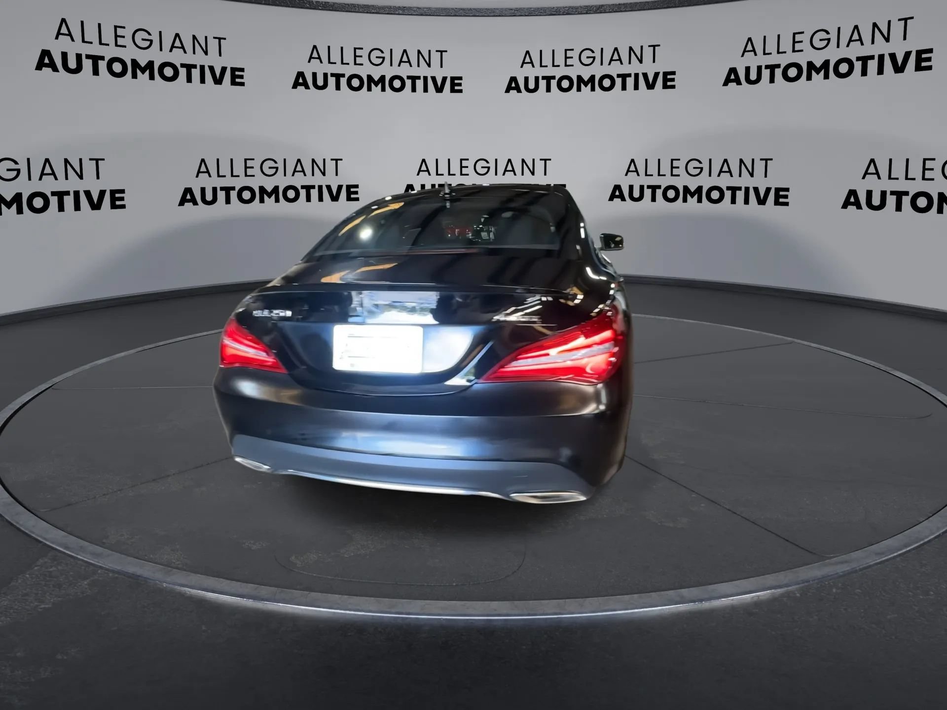 Used 2019 Mercedes-Benz CLA 250 4MATIC image 8