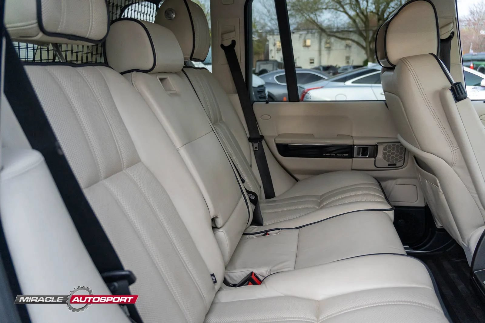 Used 2012 Land Rover Range Rover Supercharged AWD/4WD image 39