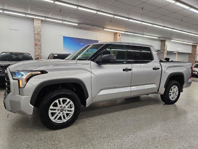 Used 2023 Toyota Tundra SR5 AWD/4WD video 1