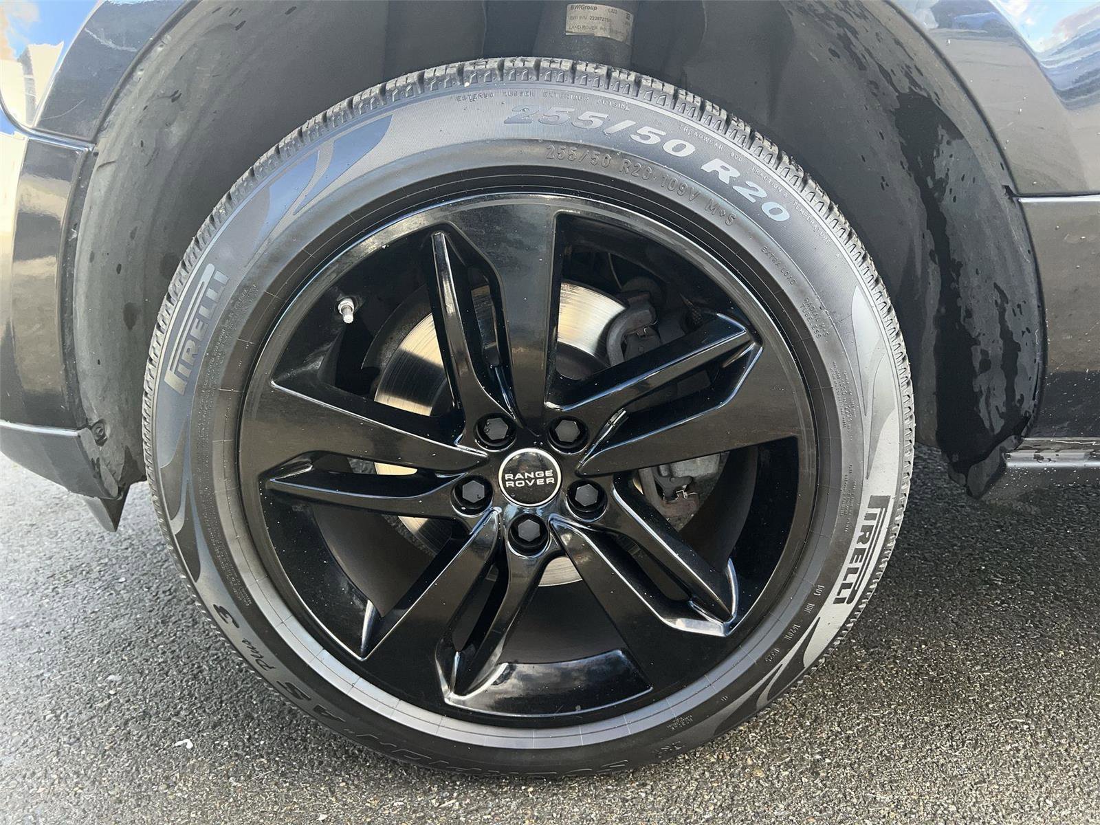 Used 2012 Land Rover Range Rover HSE image 8