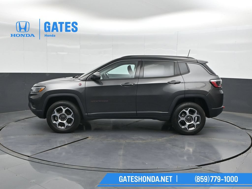 Used 2022 Jeep Compass Trailhawk w/ Trailhawk Convenience Group AWD/4WD image 7