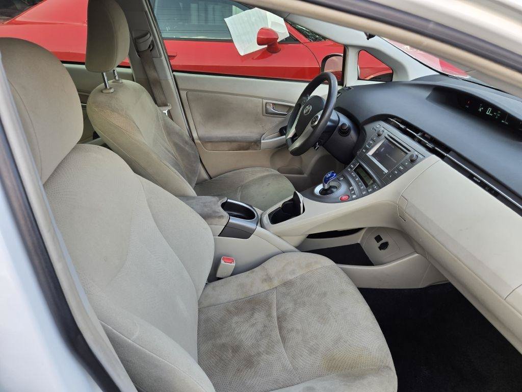 Used 2015 Toyota Prius Two FWD image 11