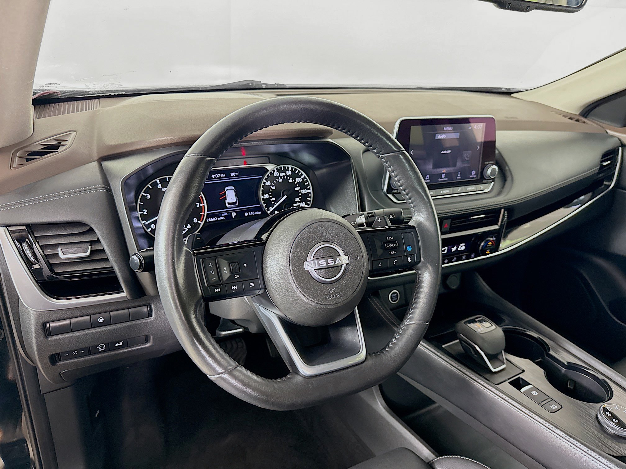 Used 2023 Nissan Rogue SL AWD/4WD image 8