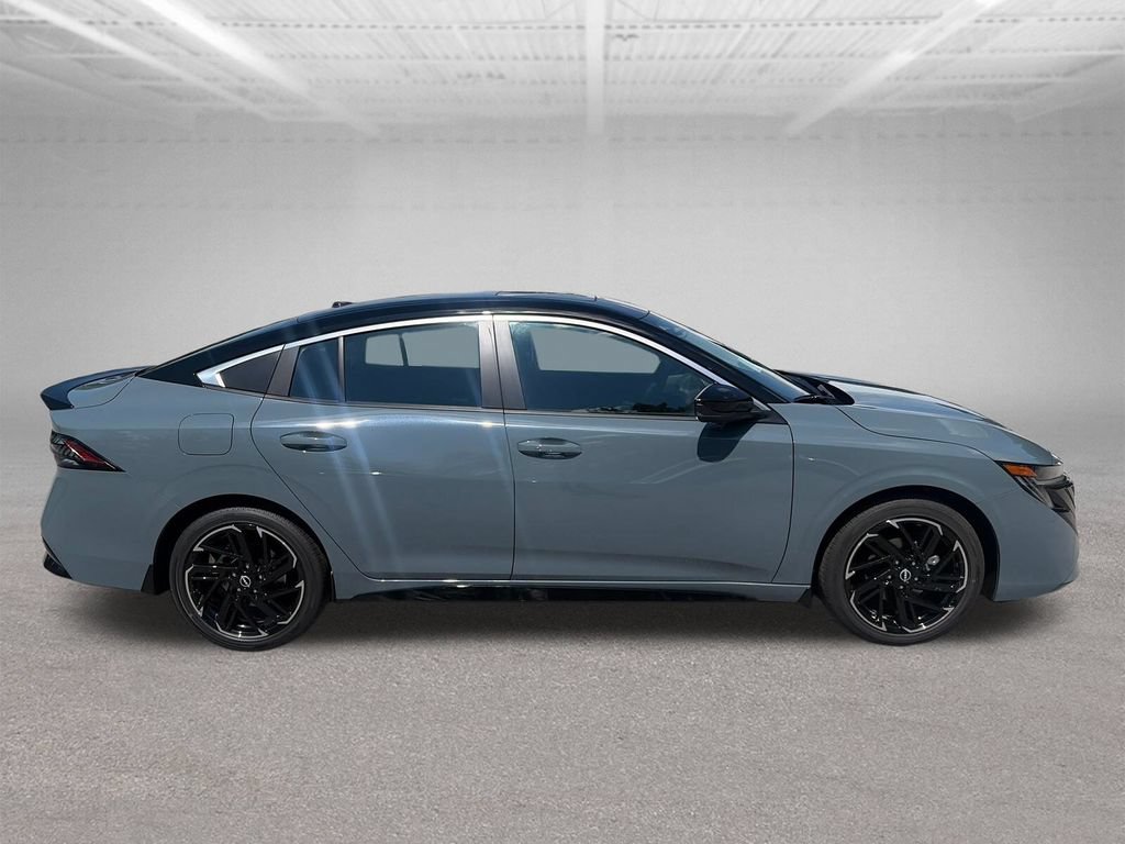 New 2026 Nissan Sentra SR w/ SR Premium Package FWD image 13