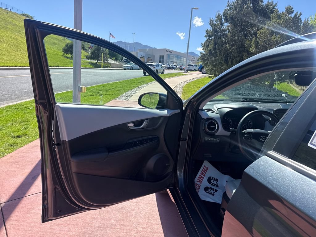 Used 2021 Hyundai Kona Ultimate AWD/4WD image 10