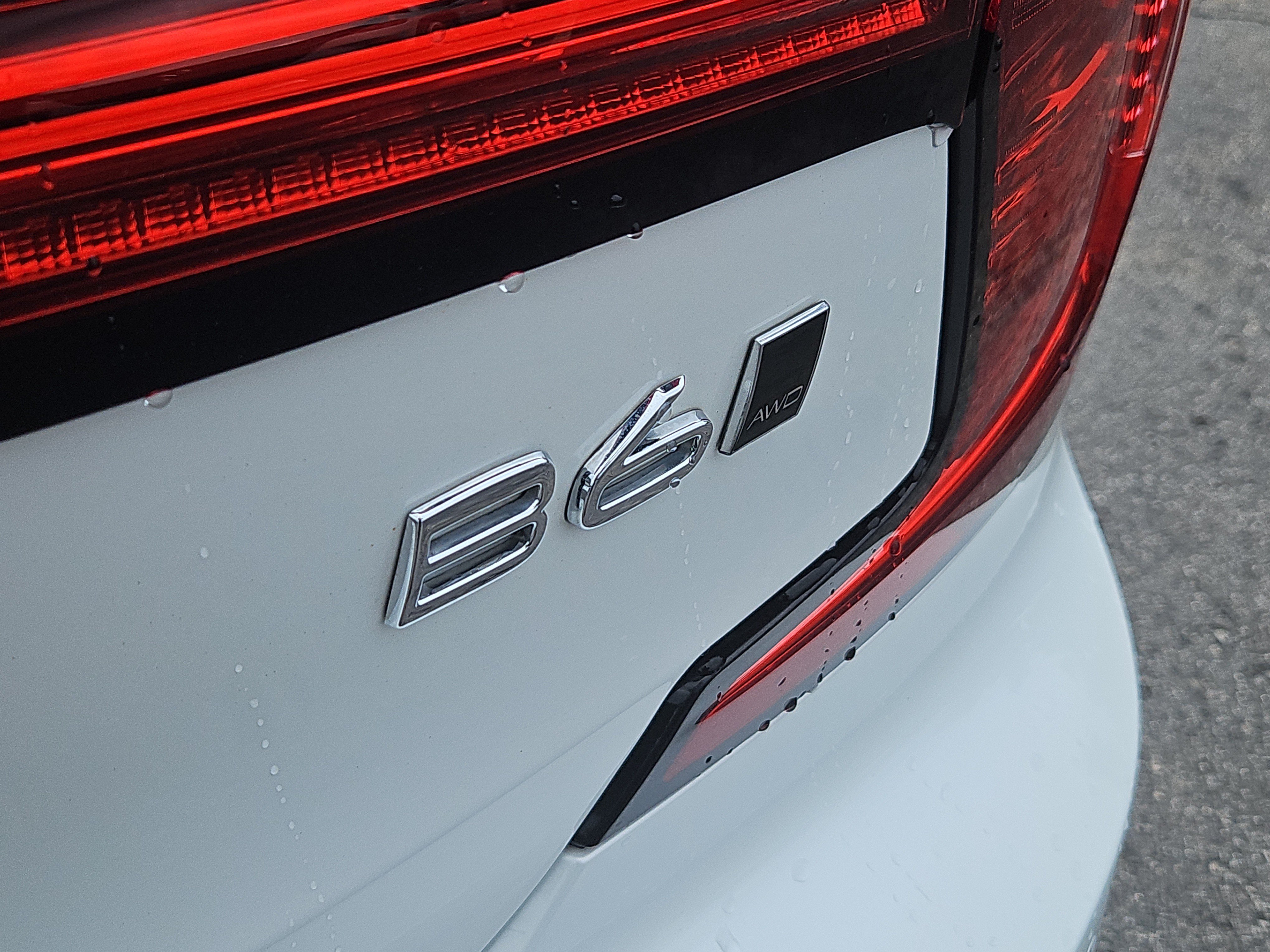 Used 2022 Volvo S90 B6 R-Design w/ Advanced Package AWD/4WD image 5