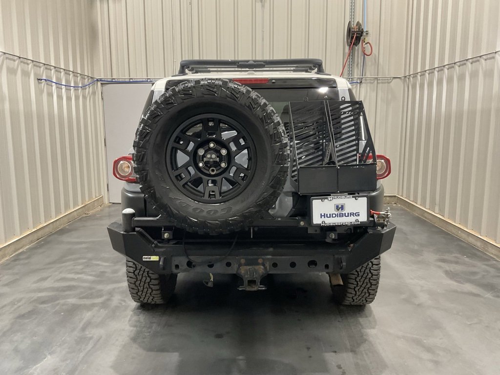 Used 2014 Toyota FJ Cruiser 4WD w/ Upgrade Package image 21