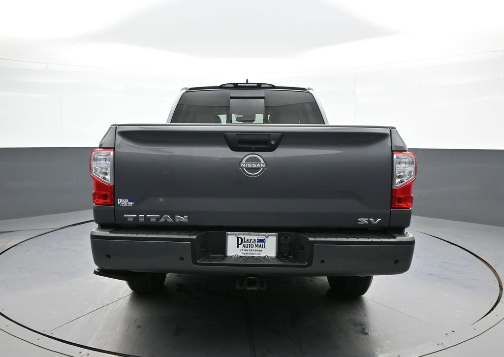 Used 2024 Nissan Titan SV w/ SV Convenience Package image 7