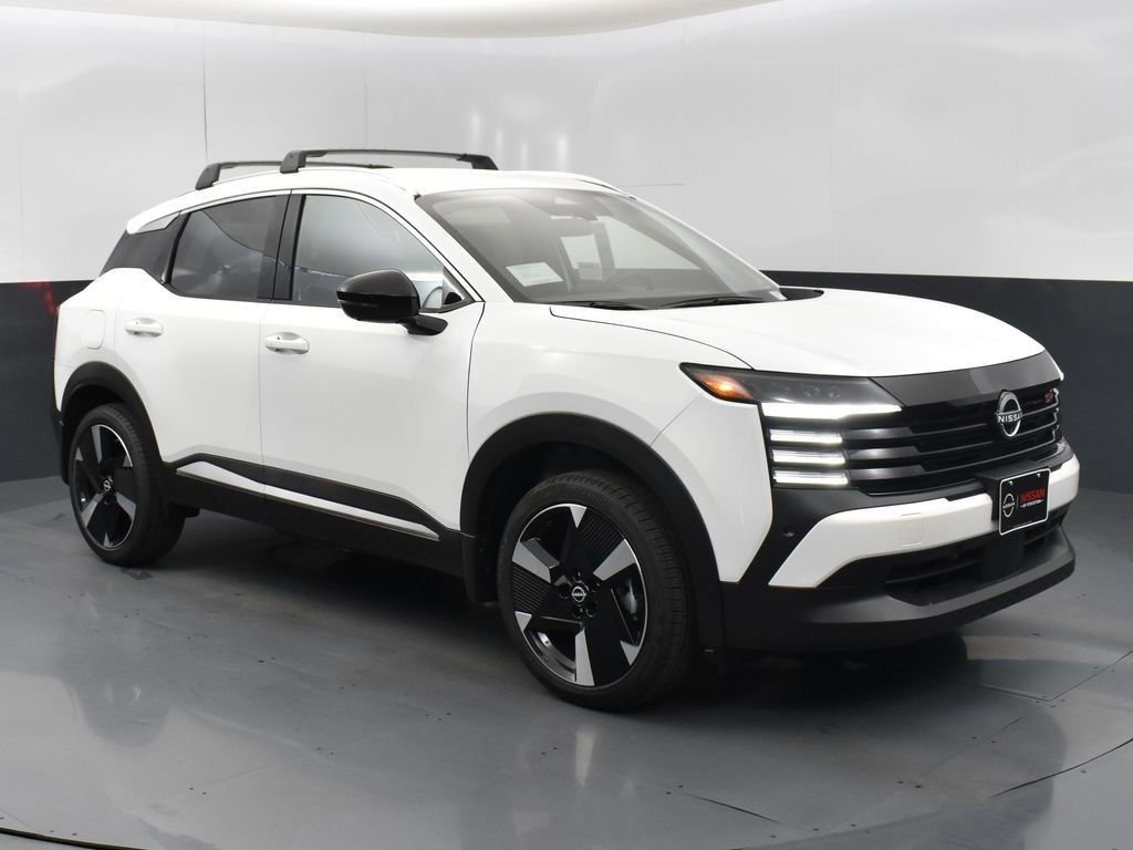 New 2026 Nissan Kicks SR w/ Cold Weather Package