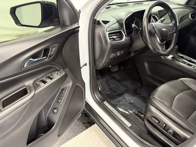 Used 2021 Chevrolet Equinox Premier w/ Redline Edition image 32