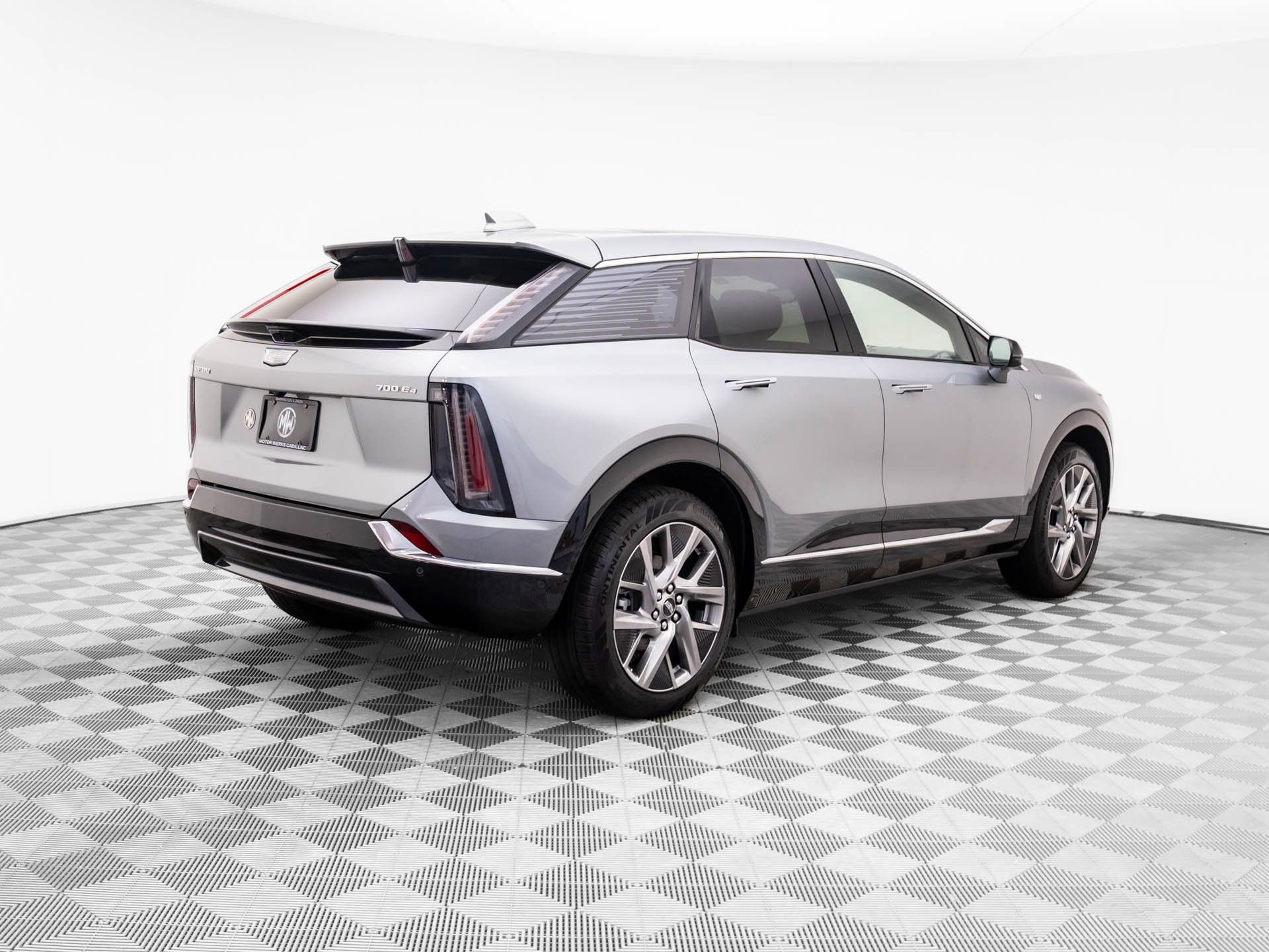 New 2026 Cadillac Optiq Luxury 1 image 6