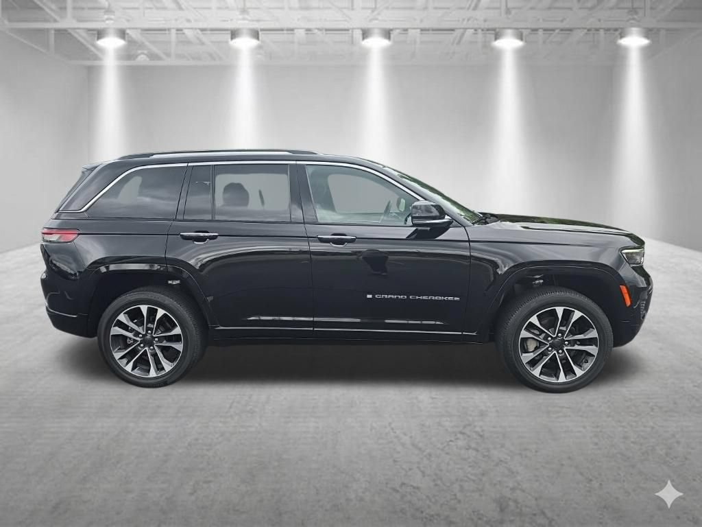 Used 2022 Jeep Grand Cherokee Overland AWD/4WD video 2
