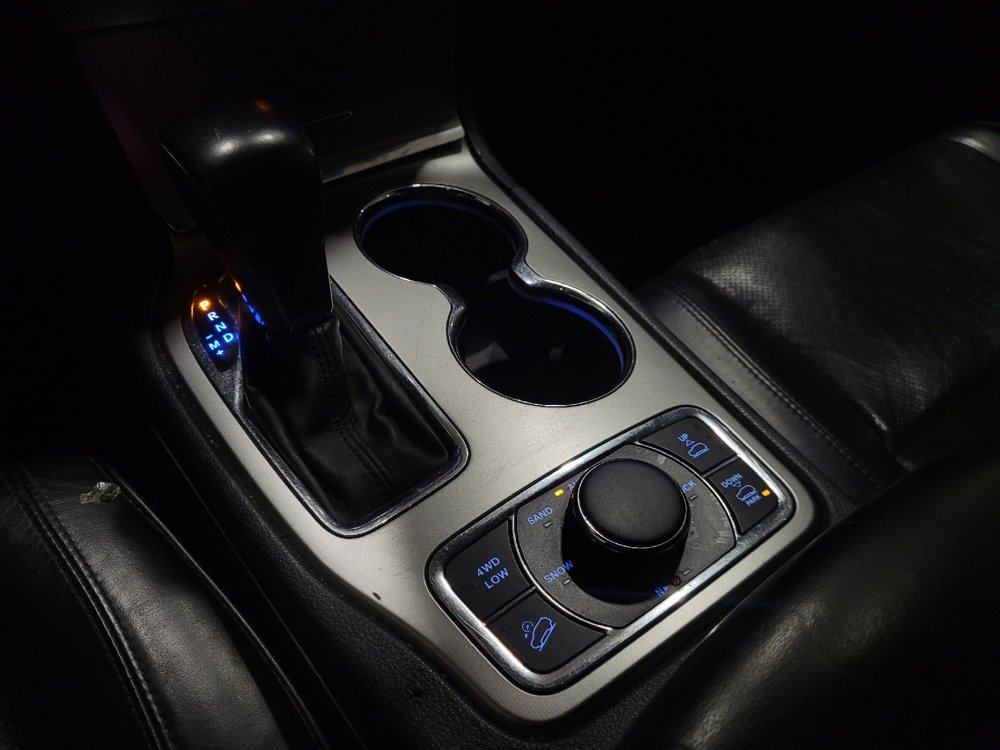 Used 2018 Jeep Grand Cherokee Overland image 26