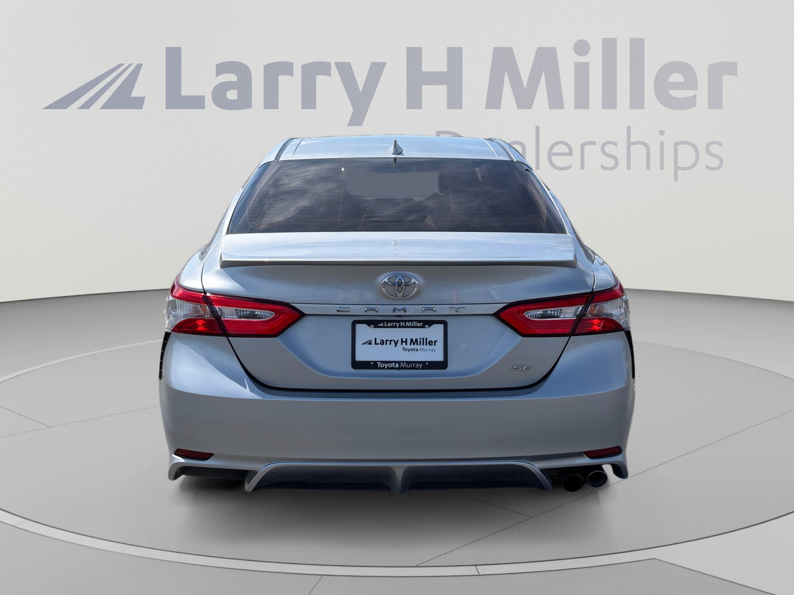 Used 2019 Toyota Camry SE w/ Audio Package FWD image 4