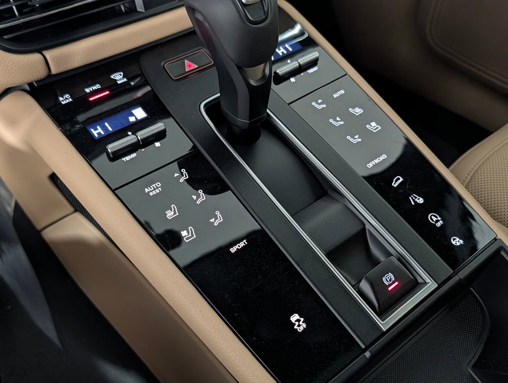 New 2026 Porsche Macan image 34