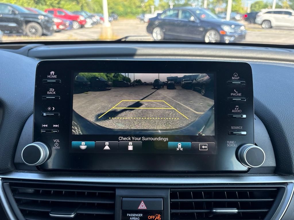 Used 2019 Honda Accord Touring image 14